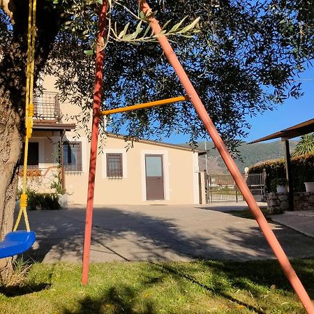 B&B Casale Shanti Piedimonte San Germano ภายนอก รูปภาพ