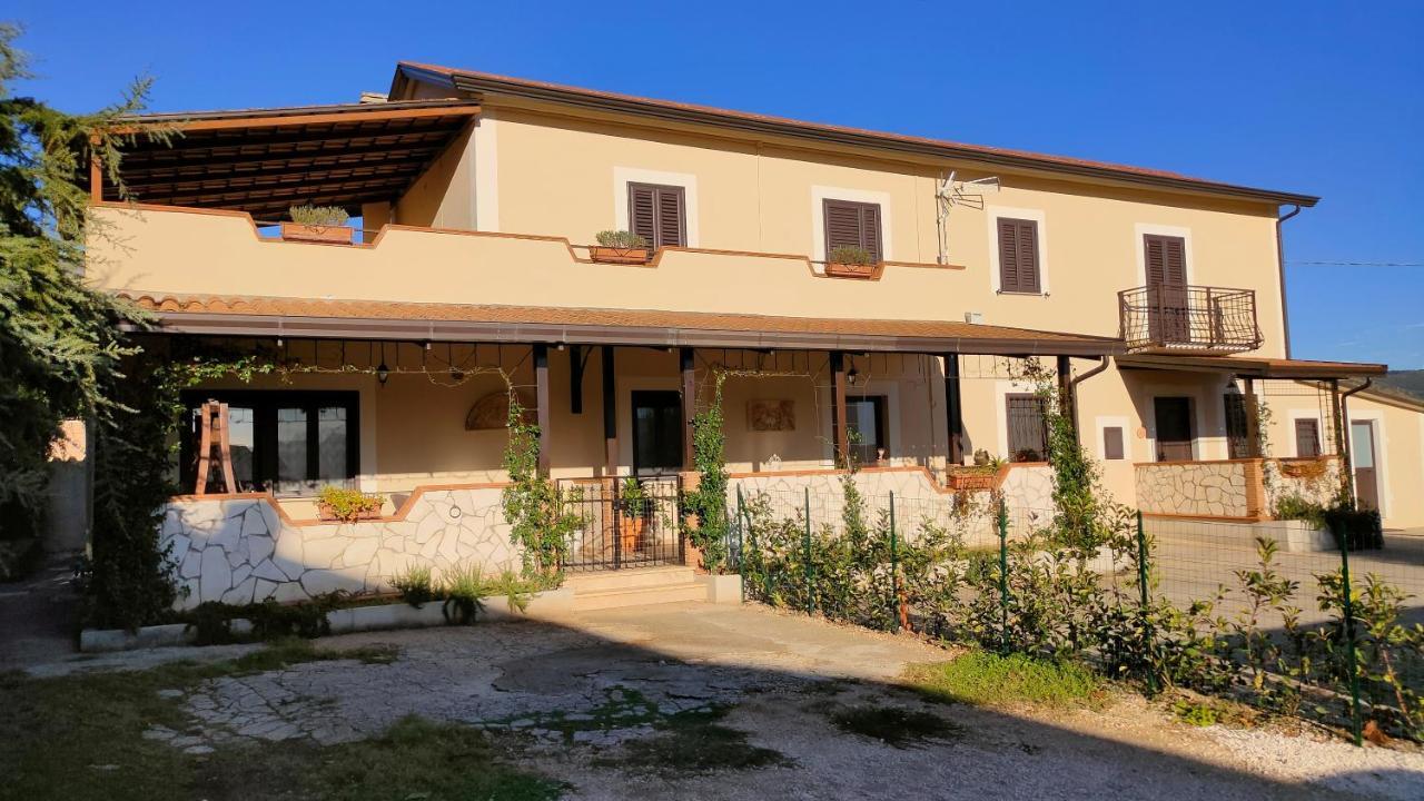 B&B Casale Shanti Piedimonte San Germano ภายนอก รูปภาพ
